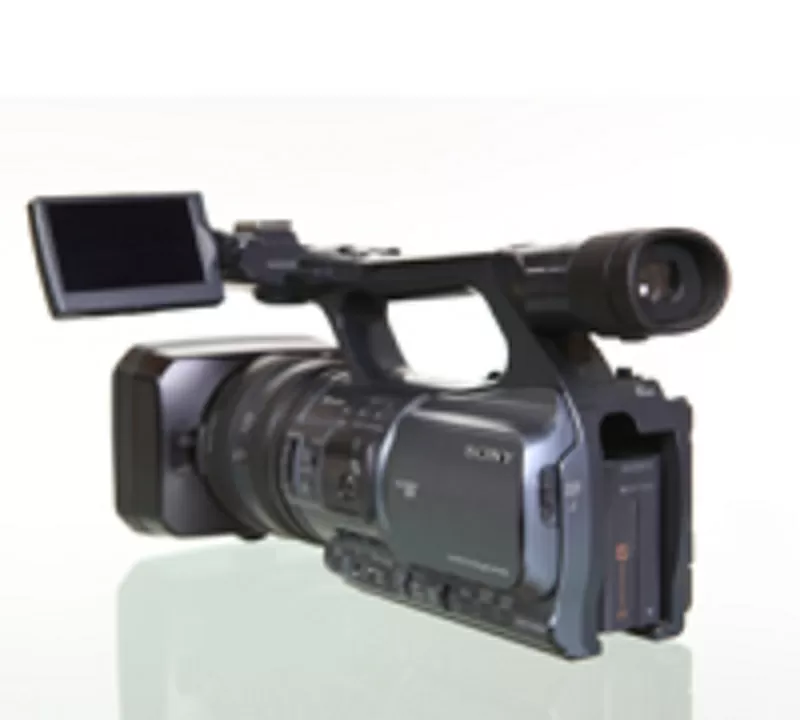 Cрочно продам видеокамеру Sony DCR-VX2200. 3
