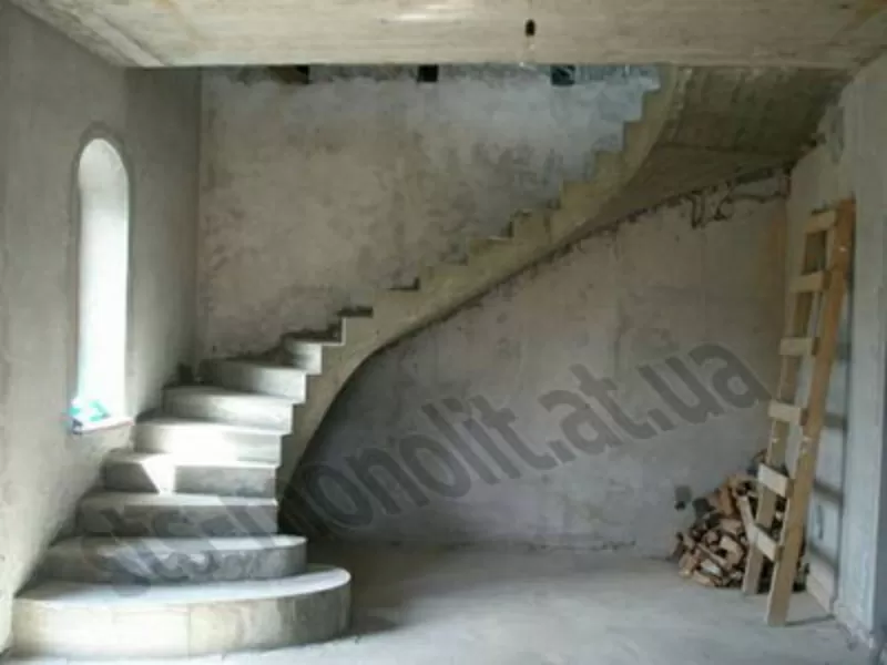 Бетонные лестницы в Полтаве под заказ 2