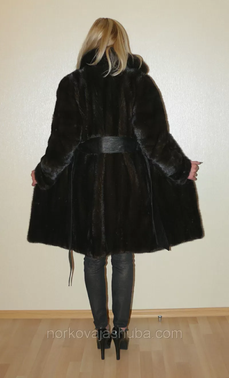 Шикарная модная норковая шуба из новой коллекции 2014,  размер 44 46,  М 2