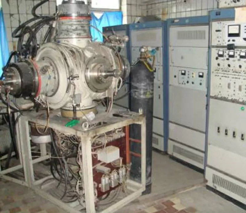 Установка Булат-6 предназначена для нанесения ионно-плазменным методом