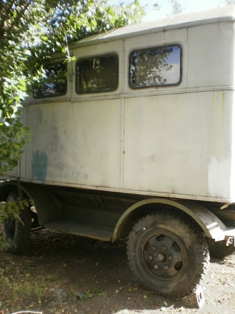 Строительный вагончик на базе шасси смонтирован кунг автомобиля ГАЗ-66 2