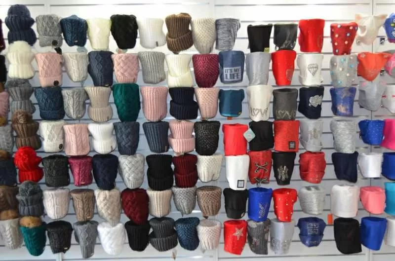 Головные уборы: шапки,  шарфы,  береты,  мелким и крупным оптом 2