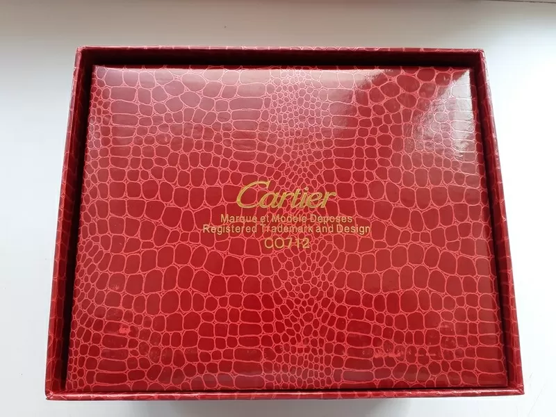 Продам новую коробку для часов Cartier 3