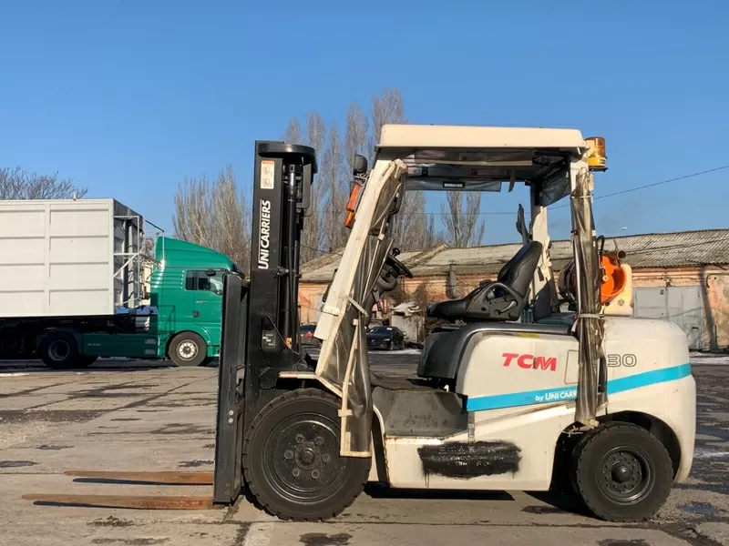 Газ-бензиновий навантажувач TCM (Nissan),  із напрацюванням 1903 мотог.