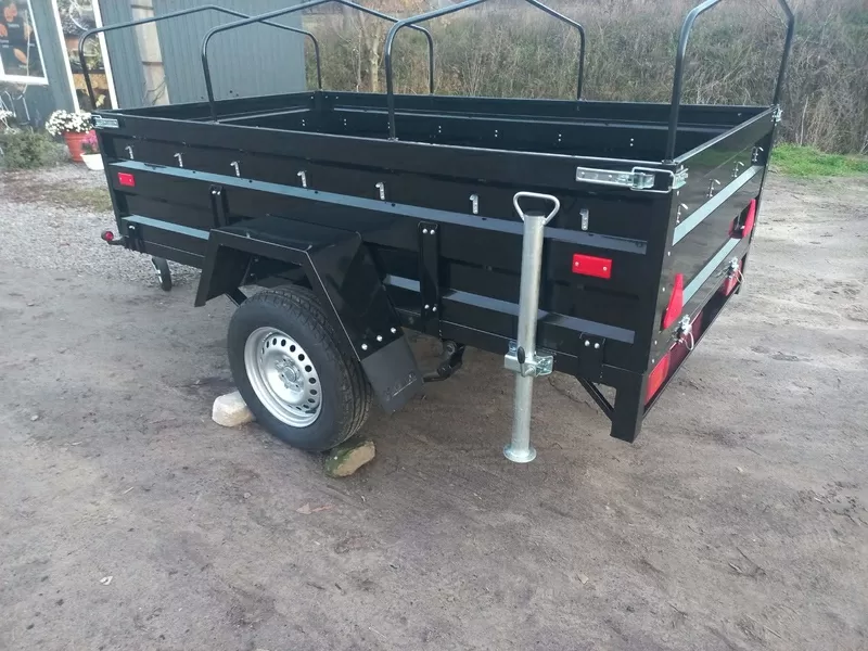 Надійний причіп новый 3