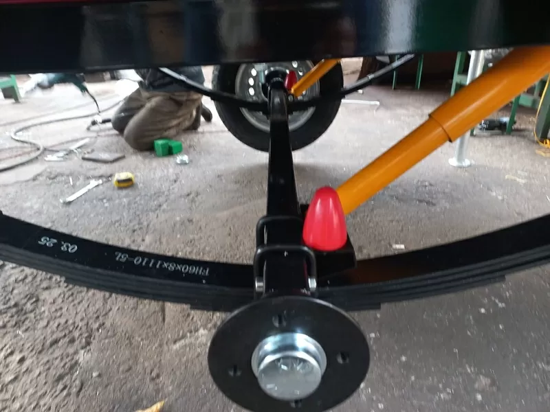 Надійний причіп новый 5